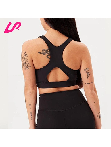 Cover up in style with our plus size racerback bra. Designed for comfort and support, it's a must-have for any workout wardrobe. Shop now and stay ahead of the trend.